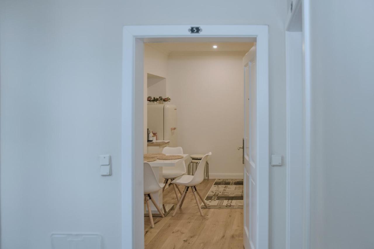 Pink Lotus Apartment Vienne Extérieur photo